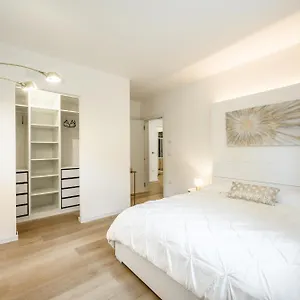  Appartamento Elegant Pied-a-terre - Free Wifi, Private Parking & Air Conditioning